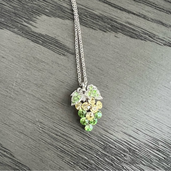 🍇 Italian Grapes Rhinestone Grapevine Necklace w 18” Sterling Silver 925 Chain - Picture 3 of 8